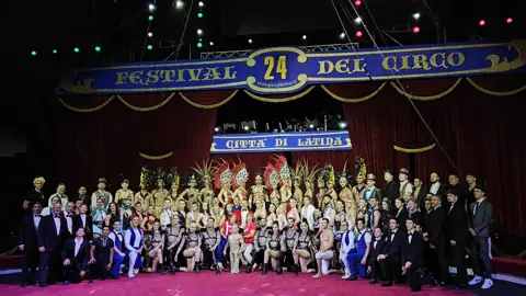 22 i numeri in gara, 100 gli artisti provenienti da 24 Nazioni votati dalle due giurie: Tecnica e Critica I vincitori della 24^ edizione del Festival Internazionale del Circo d’Italia Assegnati 2 Latina D’Oro 3 Latina d’Argento e 4 Latina di Bronzo. Il premio della critica al Duo Sweet Darkness
