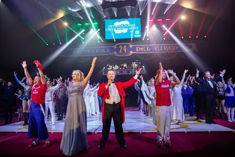 Giurie al lavoro alla 24^ ed. dell’International Circus Festival of Italy 22 numeri inediti in gara 2 Giurie Tecnica e Critica da assegnare Latina d’Oro,  d’Argento, Bronzo e Critica