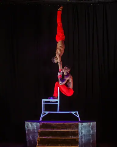 Si fa consistente il cast dell’International Circus Festival of Italy:  sale oggi a 20 il numero delle grandi attrazioni ammesse alla competizione.  “Latina d’Oro”, “Latina d’Argento”, “Latina di Bronzo” gli ambitissimi premi. – foto 2