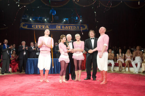1-GOLD-PRIZE-SELNIKHIN-RUSSIA-RUSSIAN-BAR-1024x680