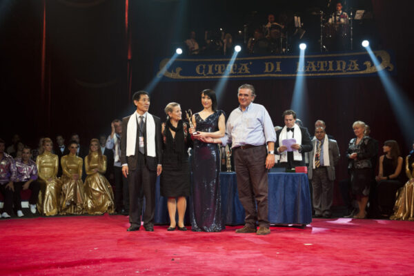 3-BRONZE-PRIZE-ANASTASIA-MAKEEVA-RUSSIA-AERIAL-TANGO-1024x681