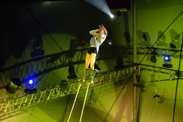 AMELIE-VENISSE-FRANCE-TRAPEZE-1-e1531125733855-679x1024