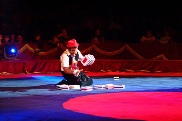 ARMEN-ASIRYANTS-RUSSIA-CLOWN-NOT-COMPETING-ACT-1024x679
