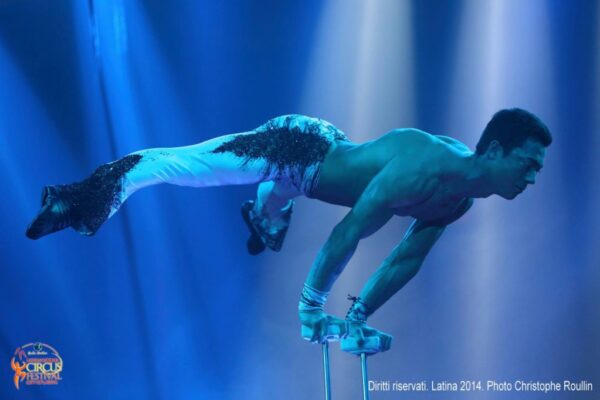 CHRISTOPHER-TOGNI-ITALY-HANDSTAND-1024x682