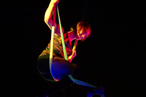 CHRISTY-FLAWS-NEW-ZEALAND-AERIAL-ROPE-679x1024