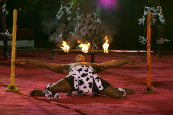 LIMPOPO-AFRICAN-TROUPE-MOZAMBICO-NIGERIA-KENYA-LIMBO-1024x686