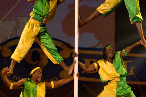 LIMPOPO-AFRICAN-TROUPE-MOZAMBICO-NIGERIA-KENYA-PALO-CINESE-686x1024
