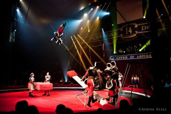 TROUPE-ZOLA-MONGOLIA-BASCULE_risultato-1024x679
