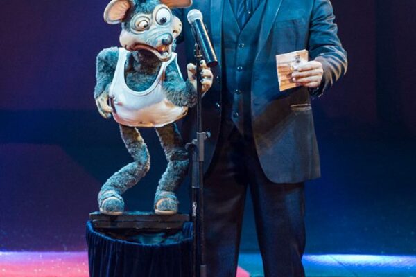 Willer-Nicolodi-Italia-Ventriloquo-fuori-concorso